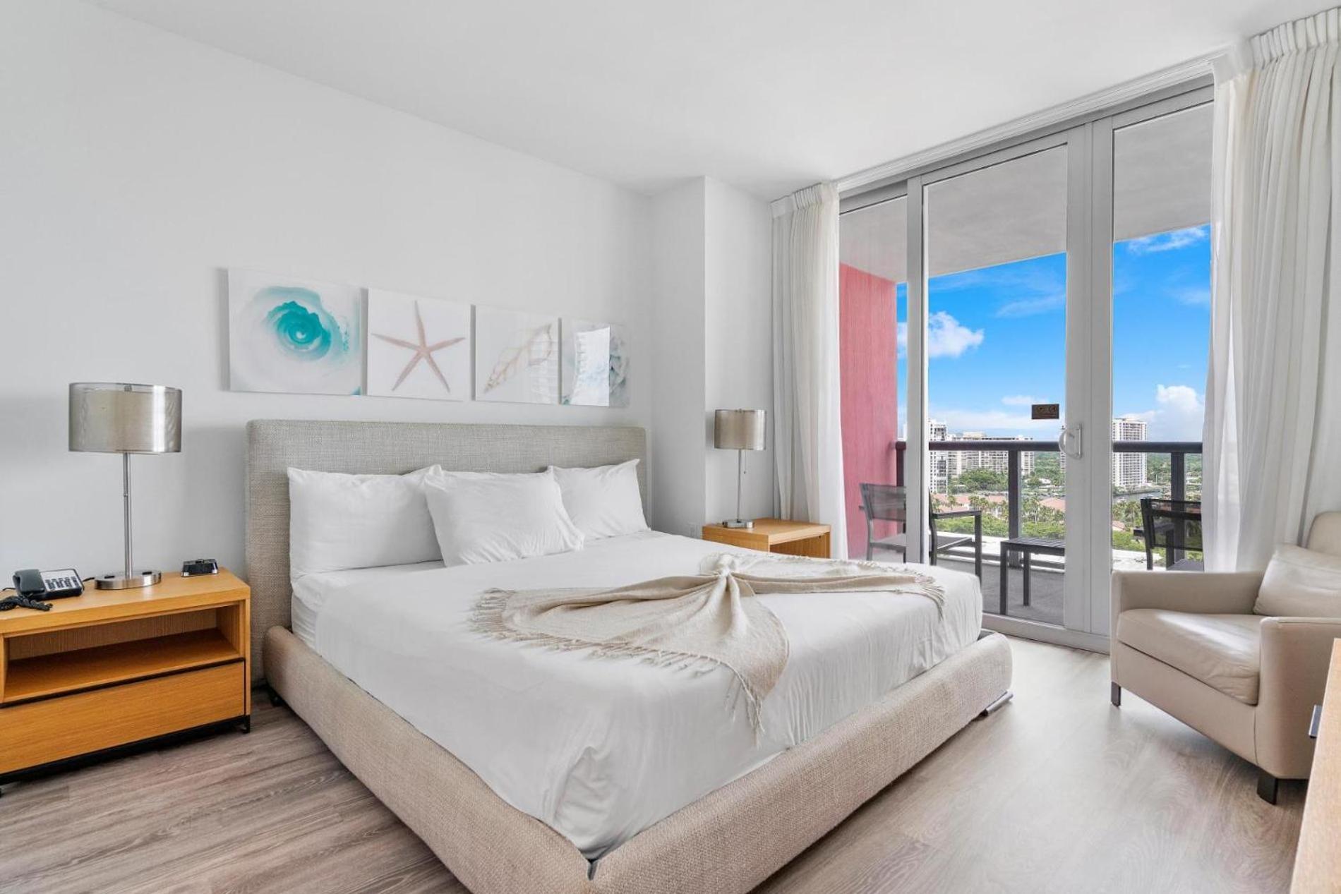 Modern One Bedroom Rental At Beach Walk Resort Miami 18Th Floor Plaja Hallandale Exterior foto